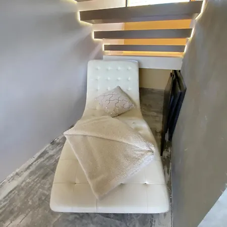 Апартаменты Marina Mezzanine Loft *