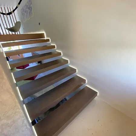 Апартаменты Marina Mezzanine Loft *