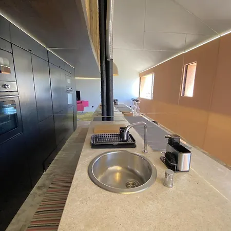 Marina Mezzanine Loft * ヴィラモウラ