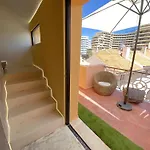 Marina Mezzanine Loft Апартаменты